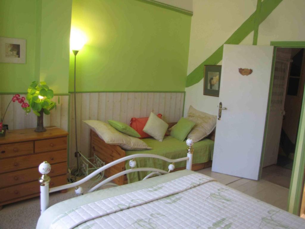 Chambres D'Hotes Les Pensees Douces Auxerre Habitación foto